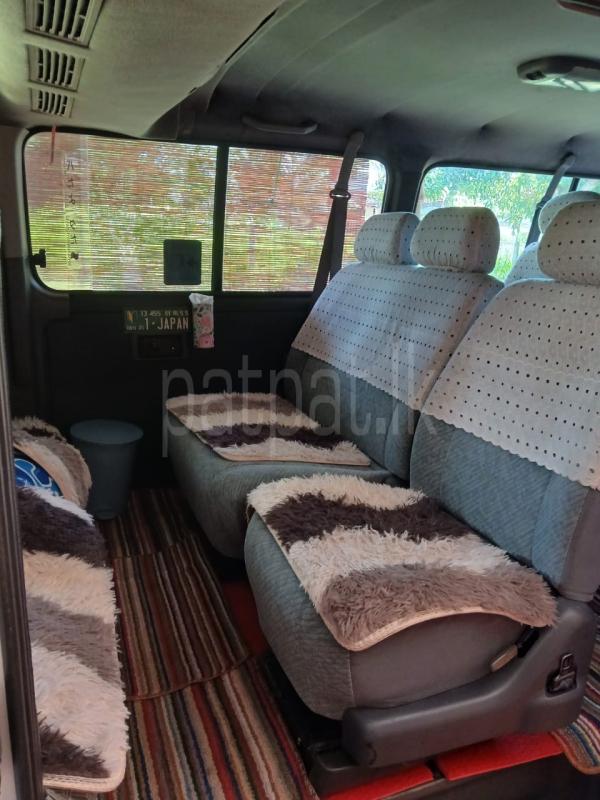 Nissan Caravan 2003 - Used Van sale in Sri Lanka - patpat.lk