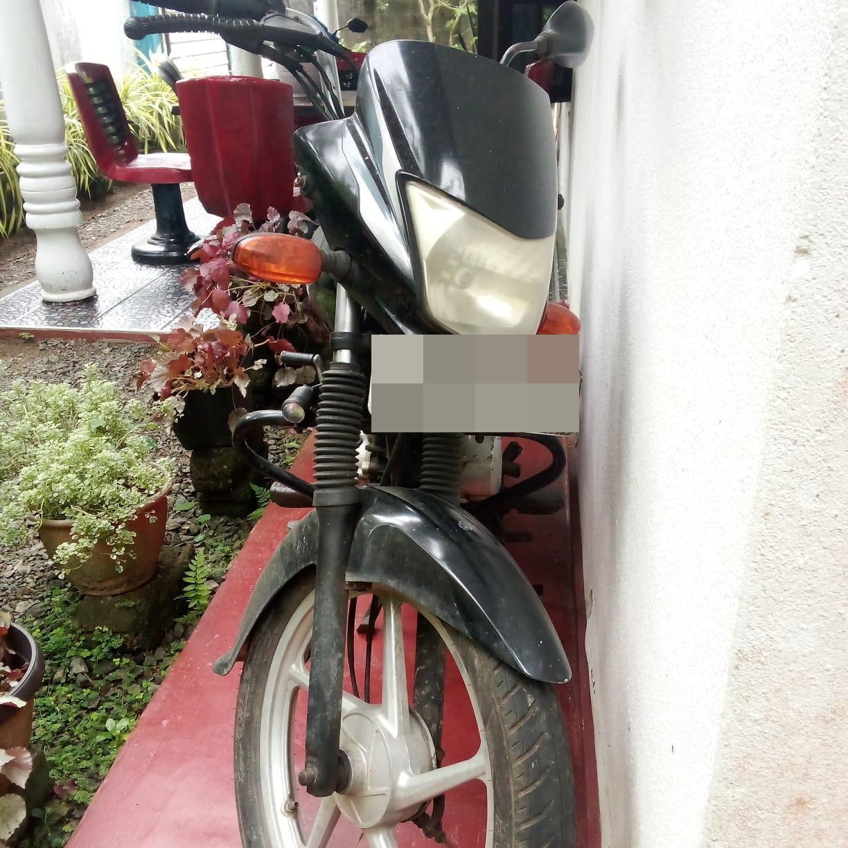 Bajaj Platina 2016 - பயன்படுத்தப்பட்டது பைக் sale in Sri Lanka - patpat.lk