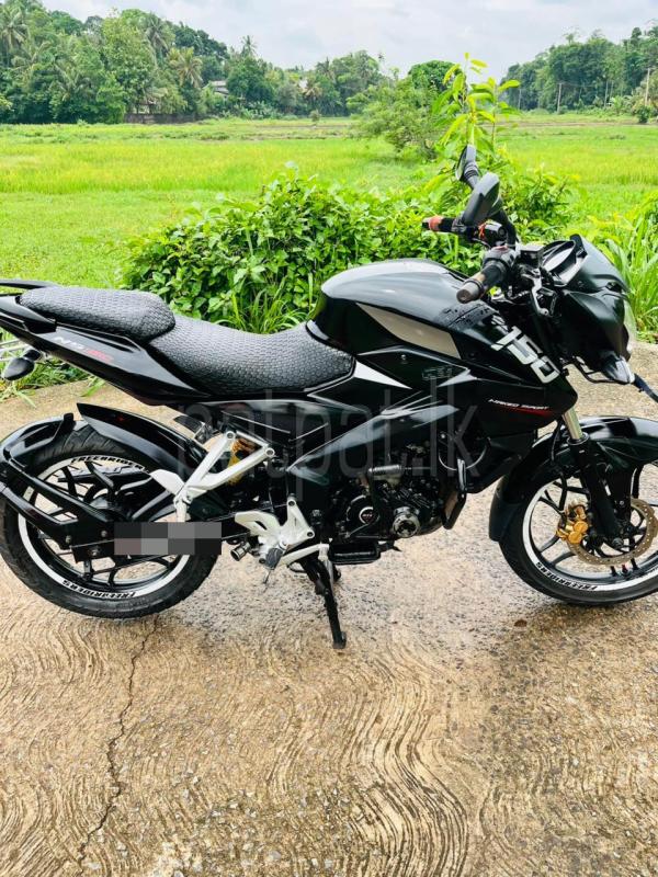 Bajaj Pulsar 2016 - பயன்படுத்தப்பட்டது பைக் sale in Sri Lanka - patpat.lk