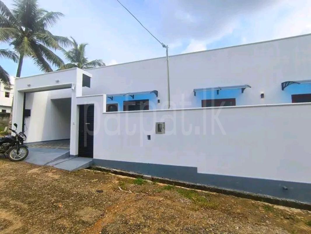House for Sale in Athurugiriya