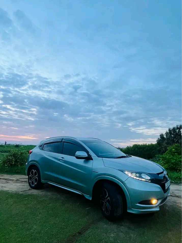 Honda Vezel 2014 - Used SUV sale in Sri Lanka - patpat.lk