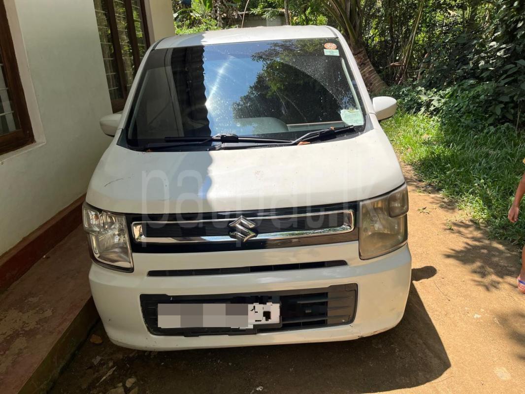 Suzuki Wagon R 2017 - භාවිතා කරන ලද කාර් sale in Sri Lanka - patpat.lk