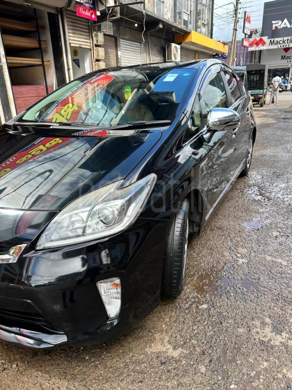 Toyota Prius 2013 - பயன்படுத்தப்பட்டது கார் sale in Sri Lanka - patpat.lk