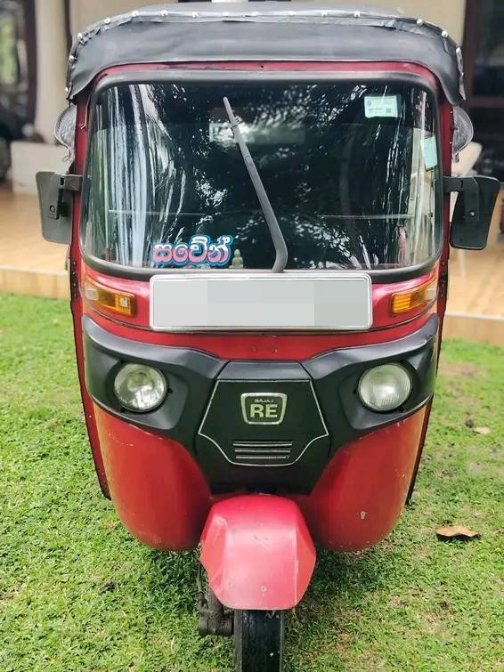 Bajaj Three Wheel 2015 - பயன்படுத்தப்பட்டது முச்சக்கர வண்டி sale in Sri Lanka - patpat.lk