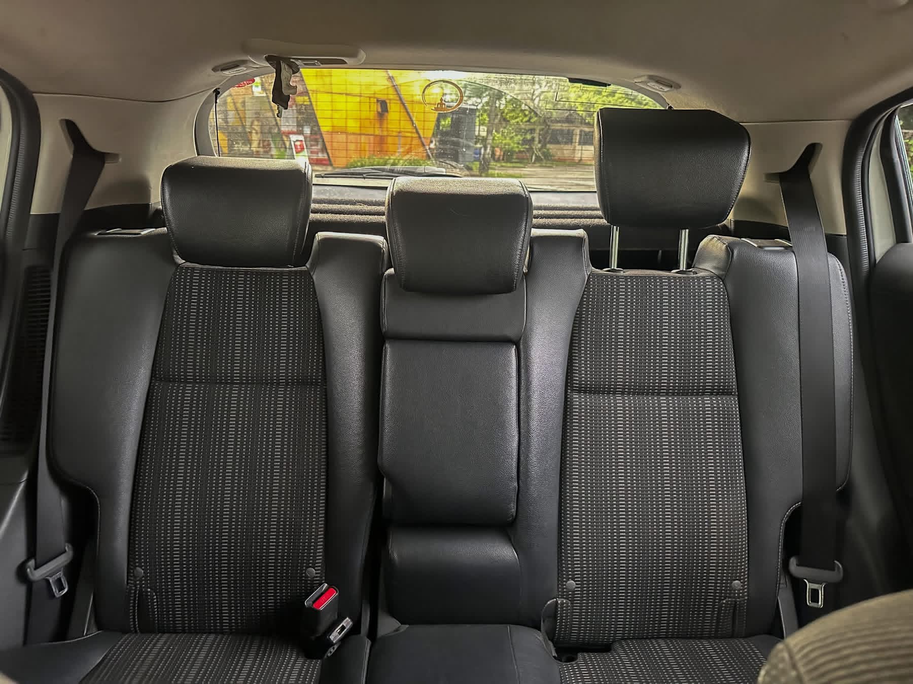 Honda Vezel 2015 - பயன்படுத்தப்பட்டது SUV sale in Sri Lanka - patpat.lk