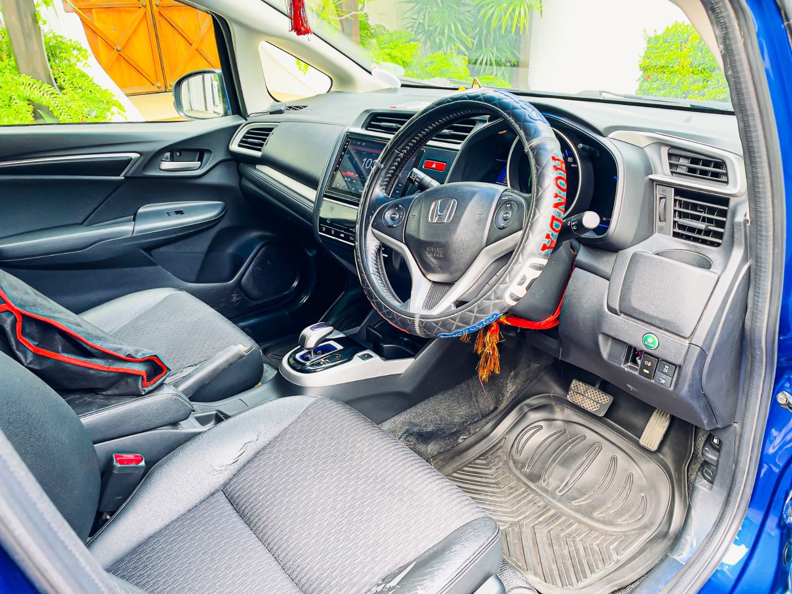 Advertisement image 6