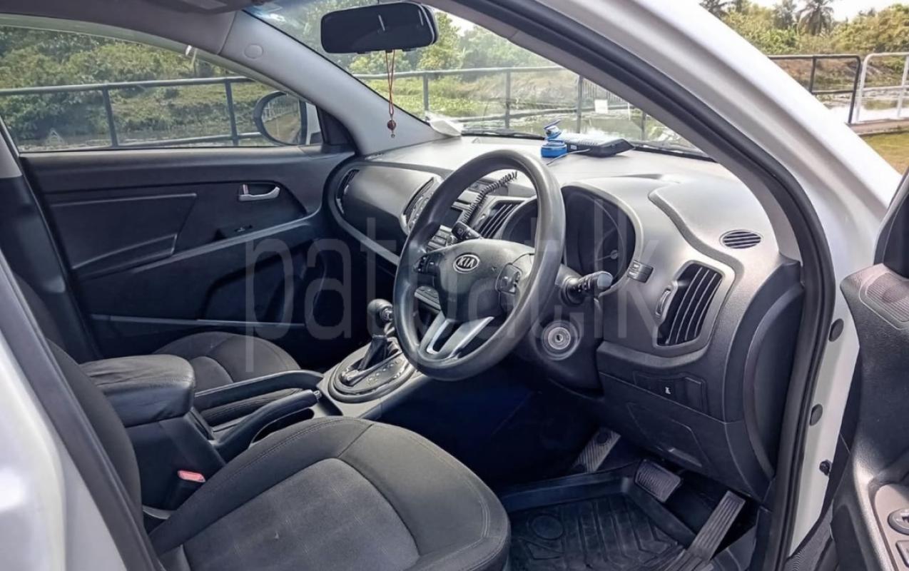 KIA Sportage 2012 - பயன்படுத்தப்பட்டது SUV sale in Sri Lanka - patpat.lk