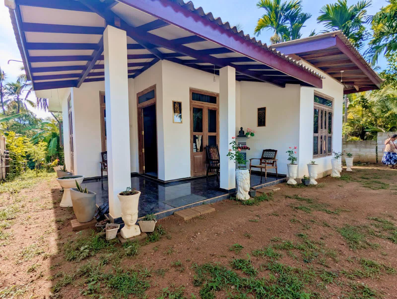 House for Sale in Nittambuwa
