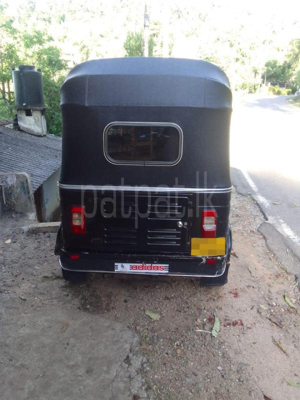 Bajaj 4 stroke 2011 - பயன்படுத்தப்பட்டது முச்சக்கர வண்டி sale in Sri Lanka - patpat.lk
