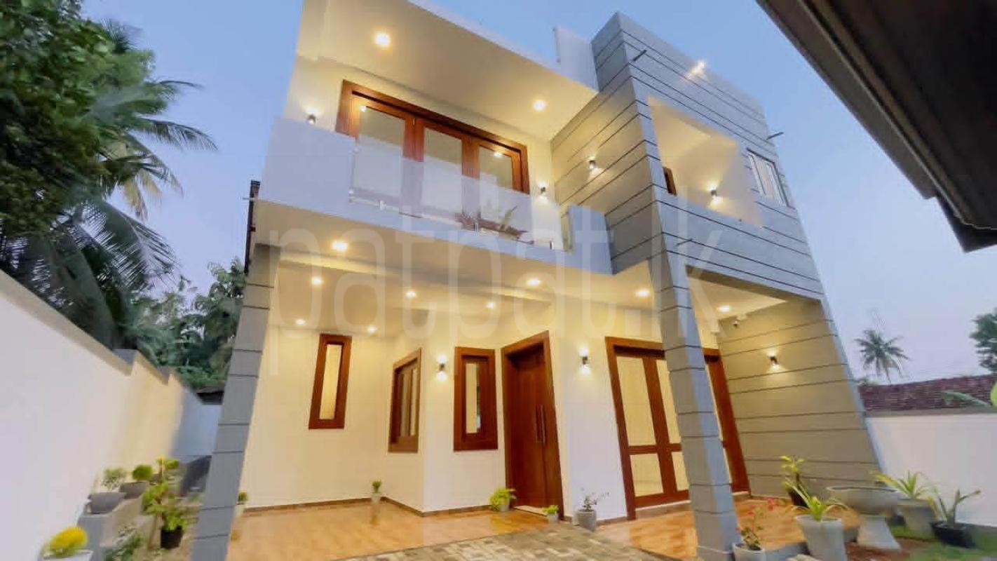 House for Sale in Athurugiriya