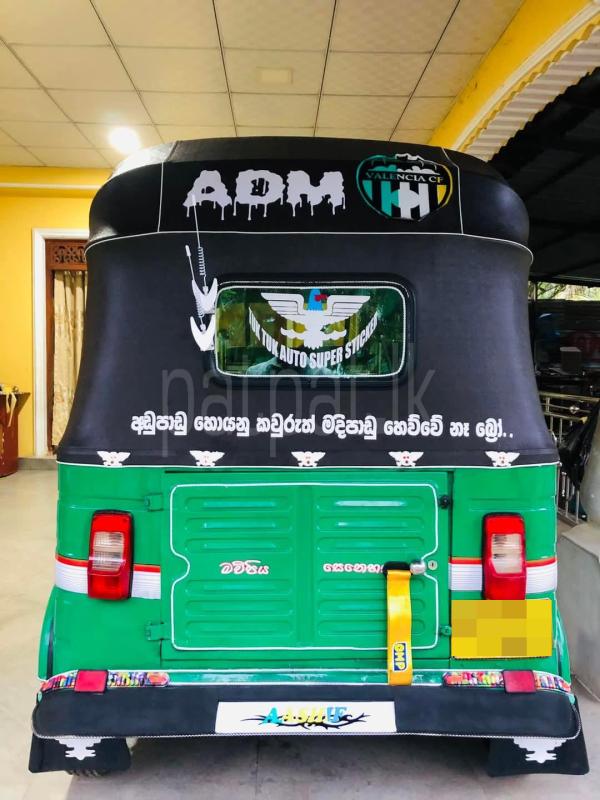 Bajaj Three Wheel 2004 - பயன்படுத்தப்பட்டது முச்சக்கர வண்டி sale in Sri Lanka - patpat.lk