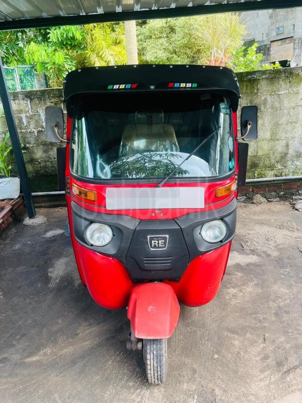 Bajaj Three Wheel 2018 - பயன்படுத்தப்பட்டது முச்சக்கர வண்டி sale in Sri Lanka - patpat.lk