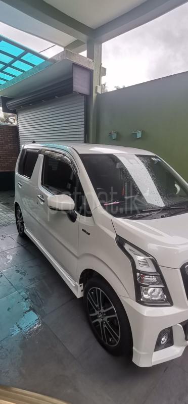 Advertisement image 1