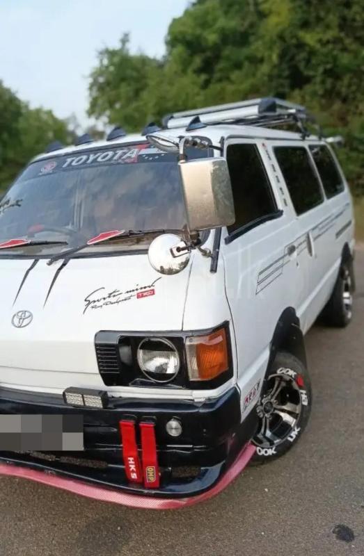 Toyota LITE ACE  1983 - பயன்படுத்தப்பட்டது வேன் sale in Sri Lanka - patpat.lk