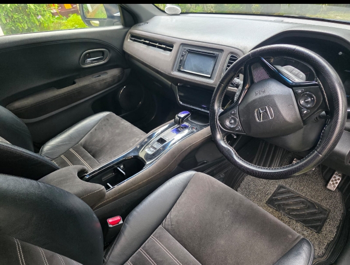 Honda Vezel 2017 - பயன்படுத்தப்பட்டது SUV sale in Sri Lanka - patpat.lk