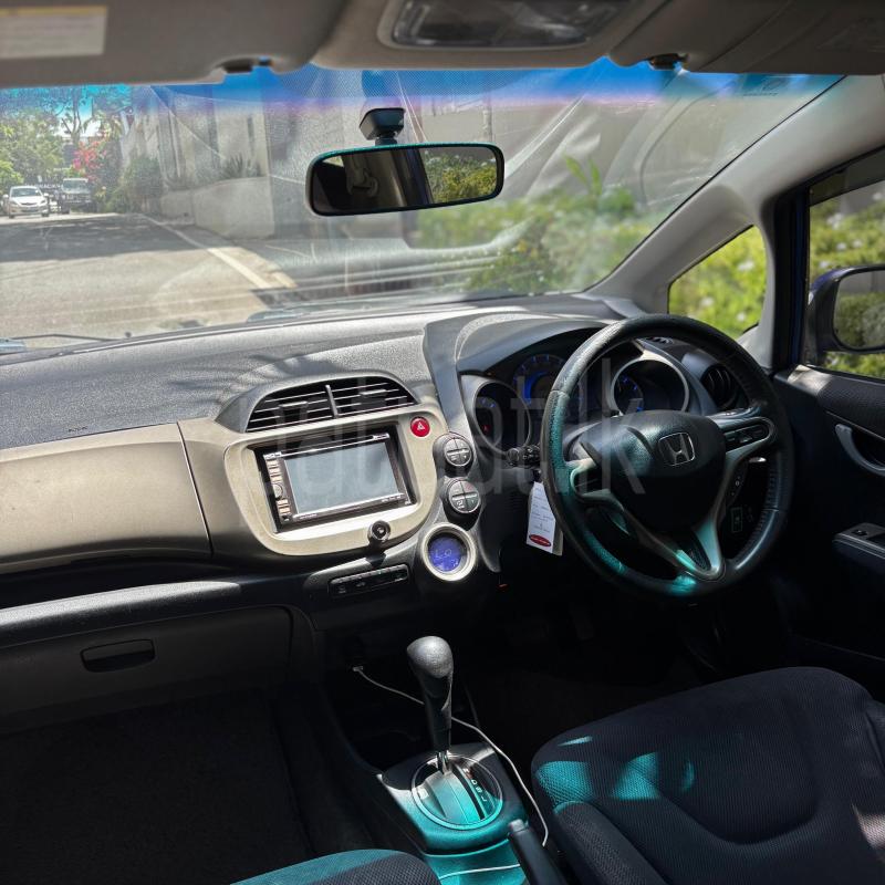 Advertisement image 4