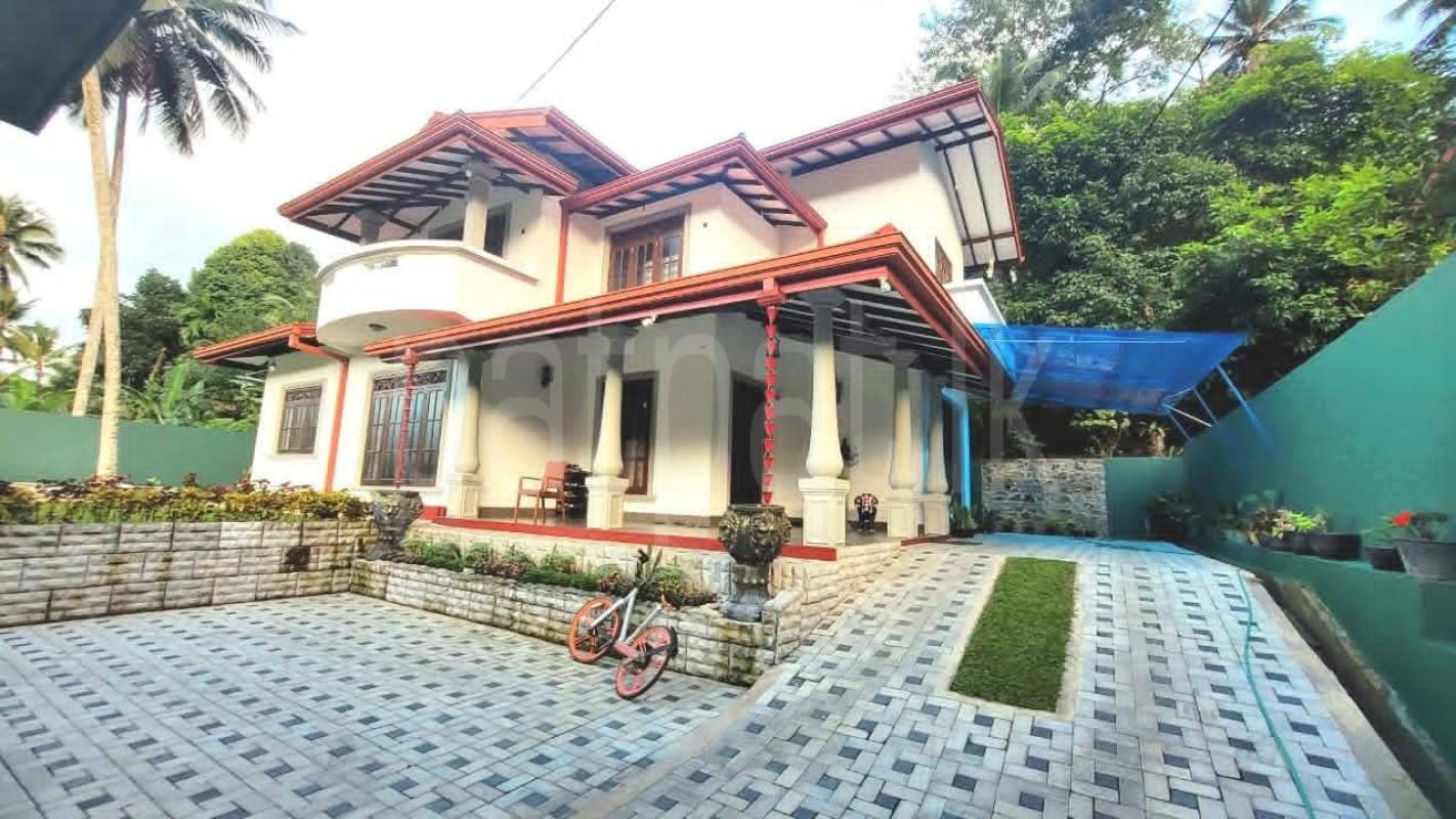 House for Sale in Puwakpitiya
