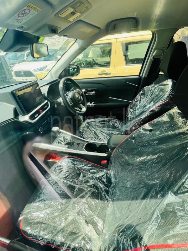 Advertisement image 6