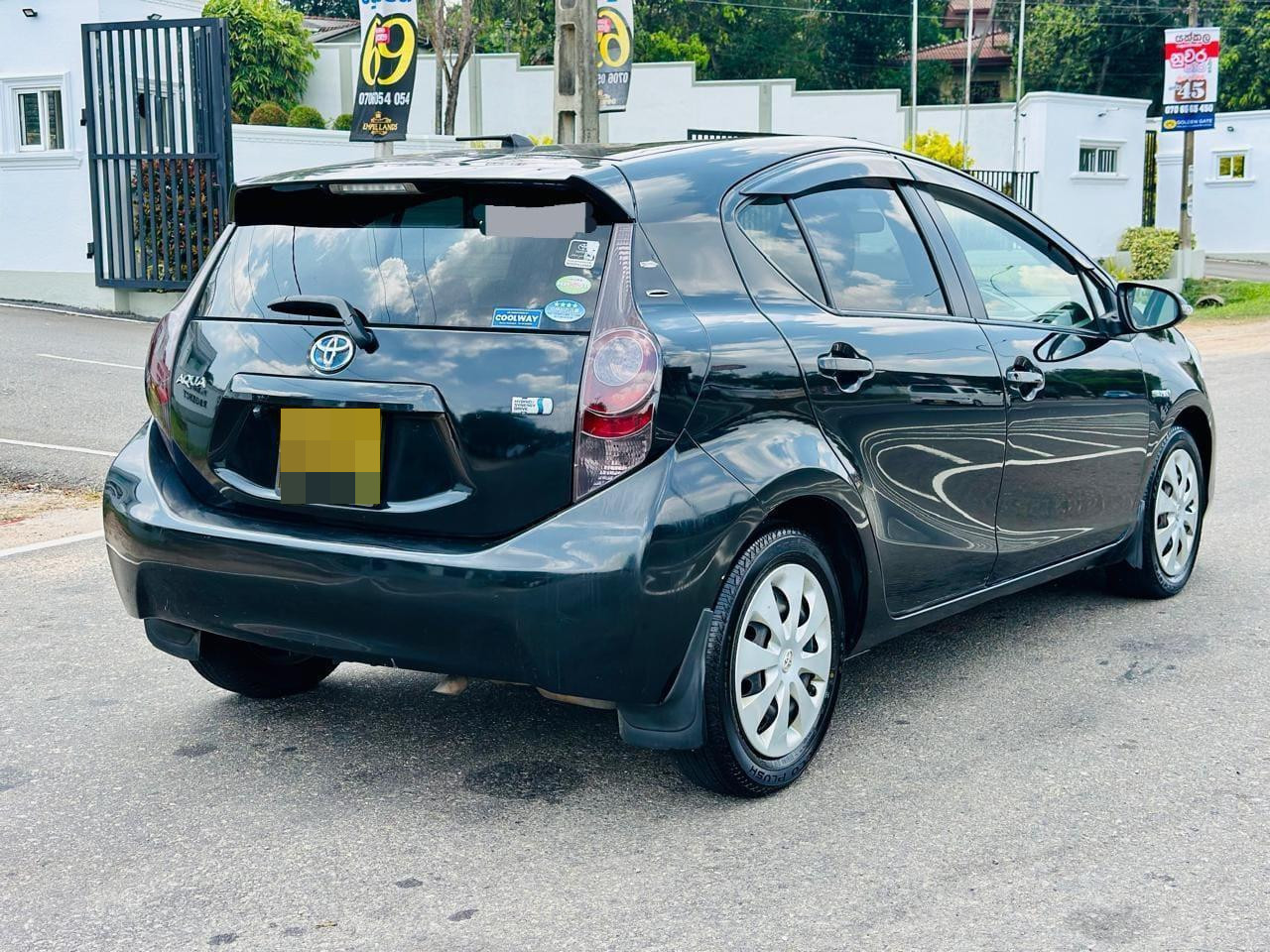 Toyota Aqua 2012 - பயன்படுத்தப்பட்டது கார் sale in Sri Lanka - patpat.lk