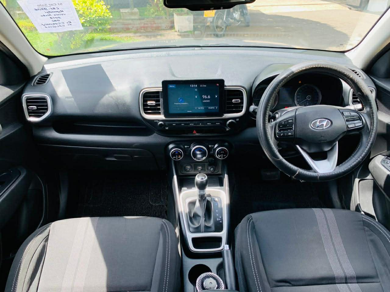 Hyundai Venue 2019 - Used SUV sale in Sri Lanka - patpat.lk