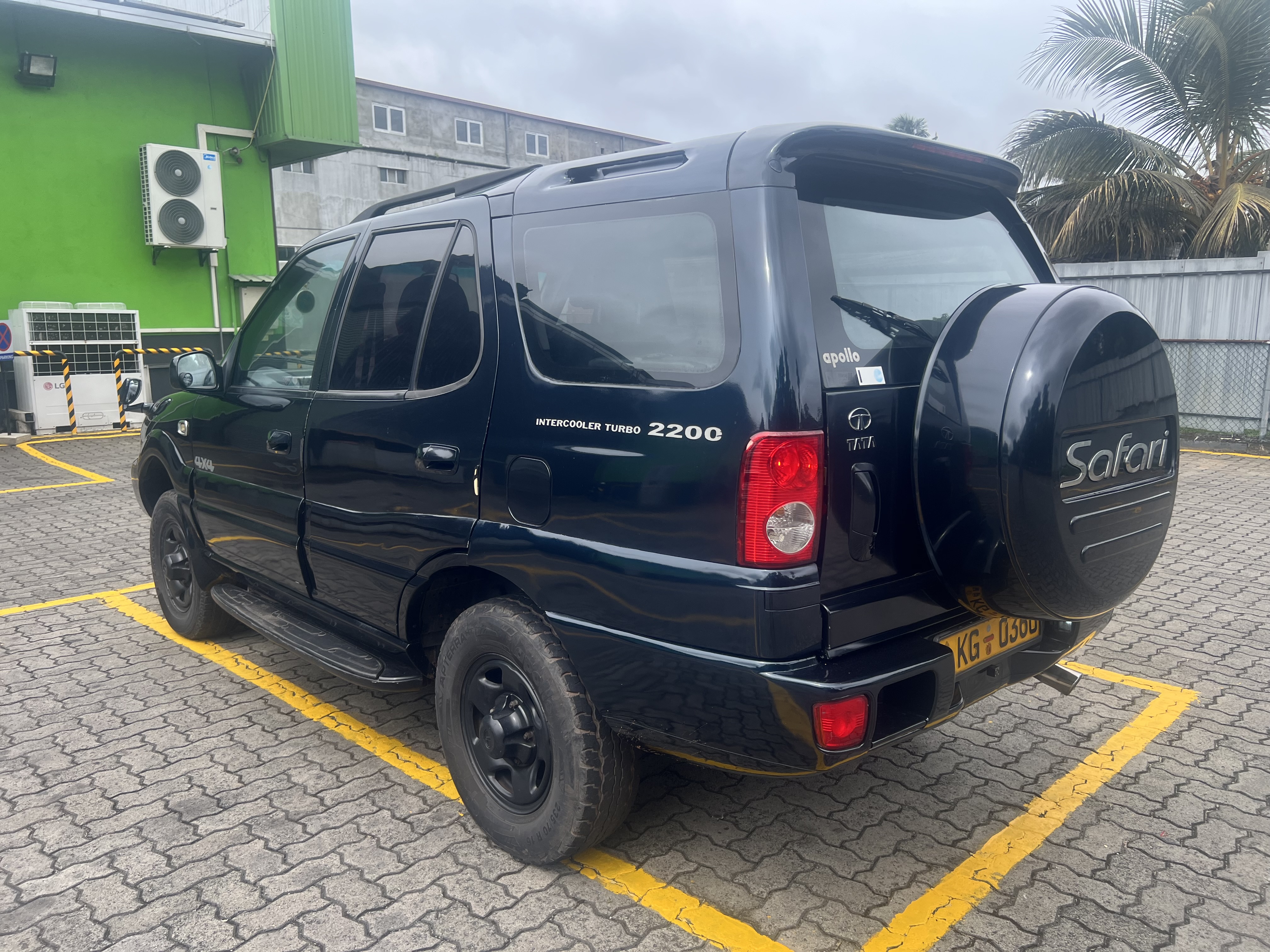 Tata Safari 2007 - பயன்படுத்தப்பட்டது SUV sale in Sri Lanka - patpat.lk
