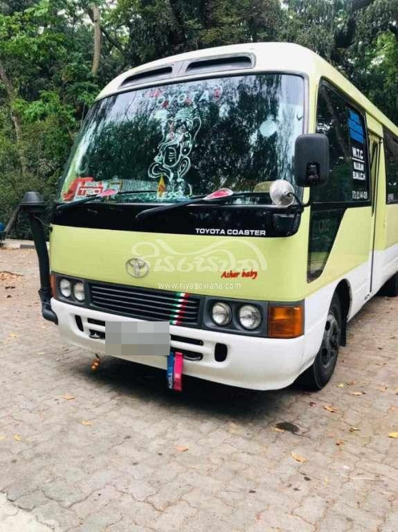 Toyota Coaster 2006 - Used Bus sale in Sri Lanka - patpat.lk