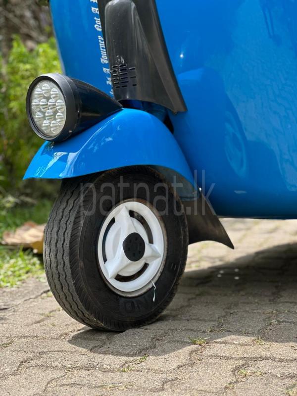 Bajaj Three Wheel 2009 - பயன்படுத்தப்பட்டது முச்சக்கர வண்டி sale in Sri Lanka - patpat.lk