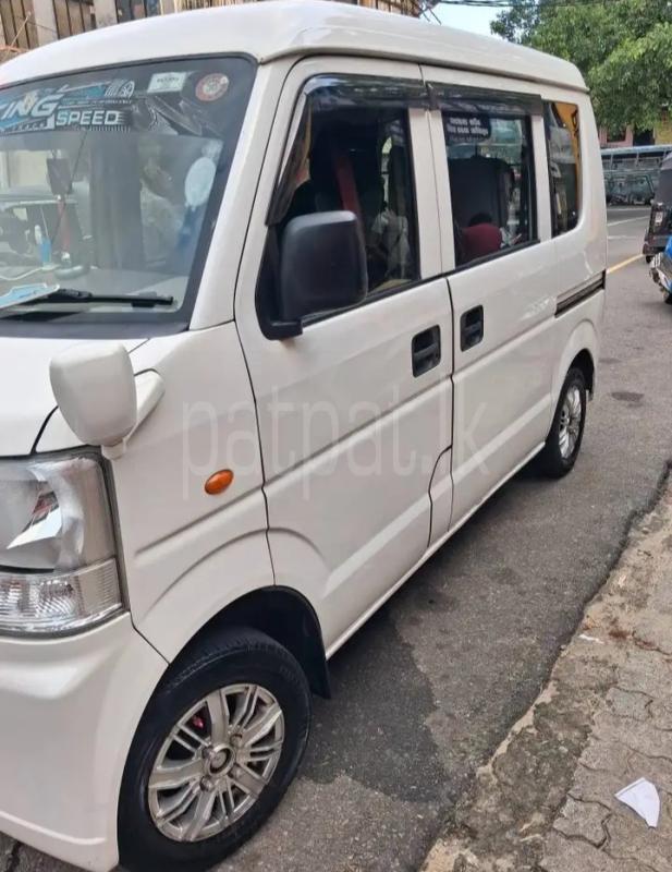 Nissan Clipper 2014 - பயன்படுத்தப்பட்டது வேன் sale in Sri Lanka - patpat.lk
