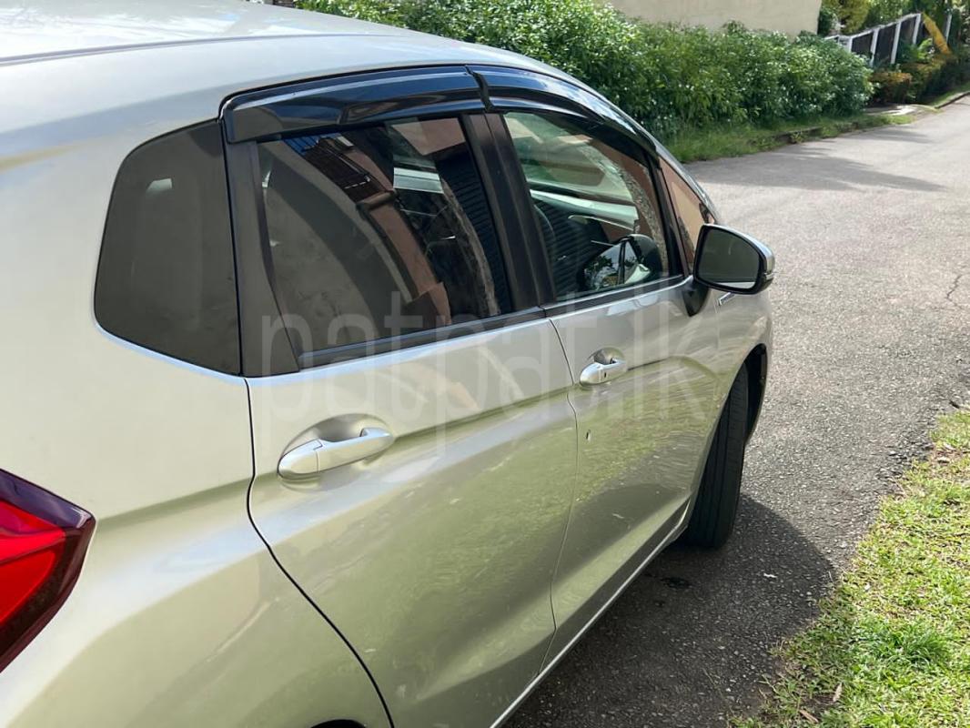 Advertisement image 8