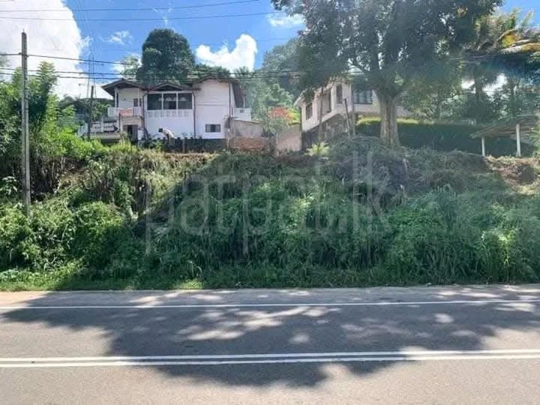 Commercial Land for Sale in Gampola