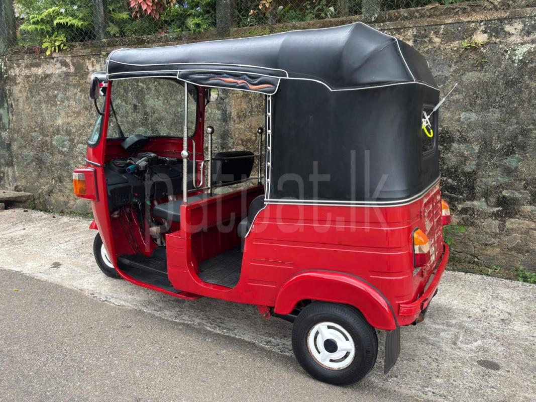 Bajaj Three Wheel 2013 - பயன்படுத்தப்பட்டது முச்சக்கர வண்டி sale in Sri Lanka - patpat.lk