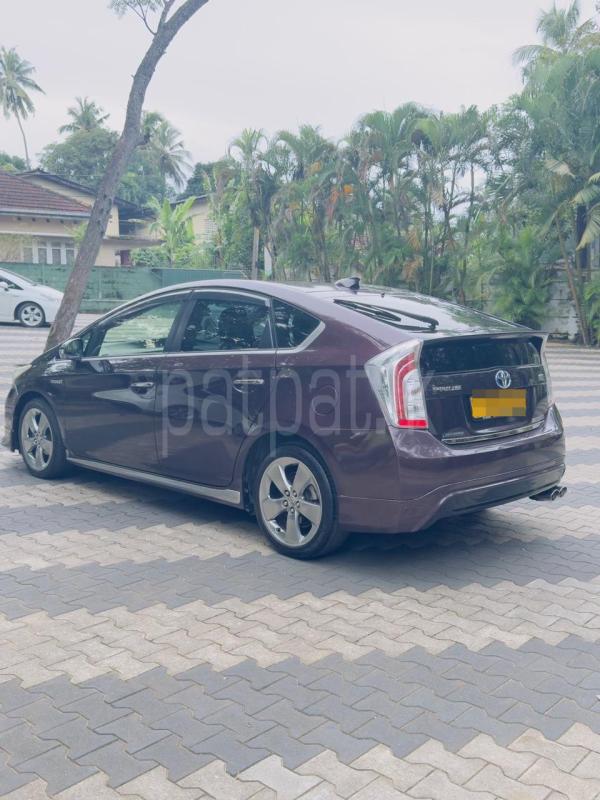 Toyota Prius 2013 - Used Car sale in Sri Lanka - patpat.lk