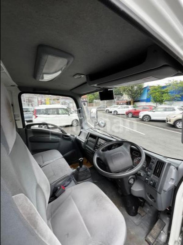 Isuzu ELF 2017 - பயன்படுத்தப்பட்டது டிரக் sale in Sri Lanka - patpat.lk