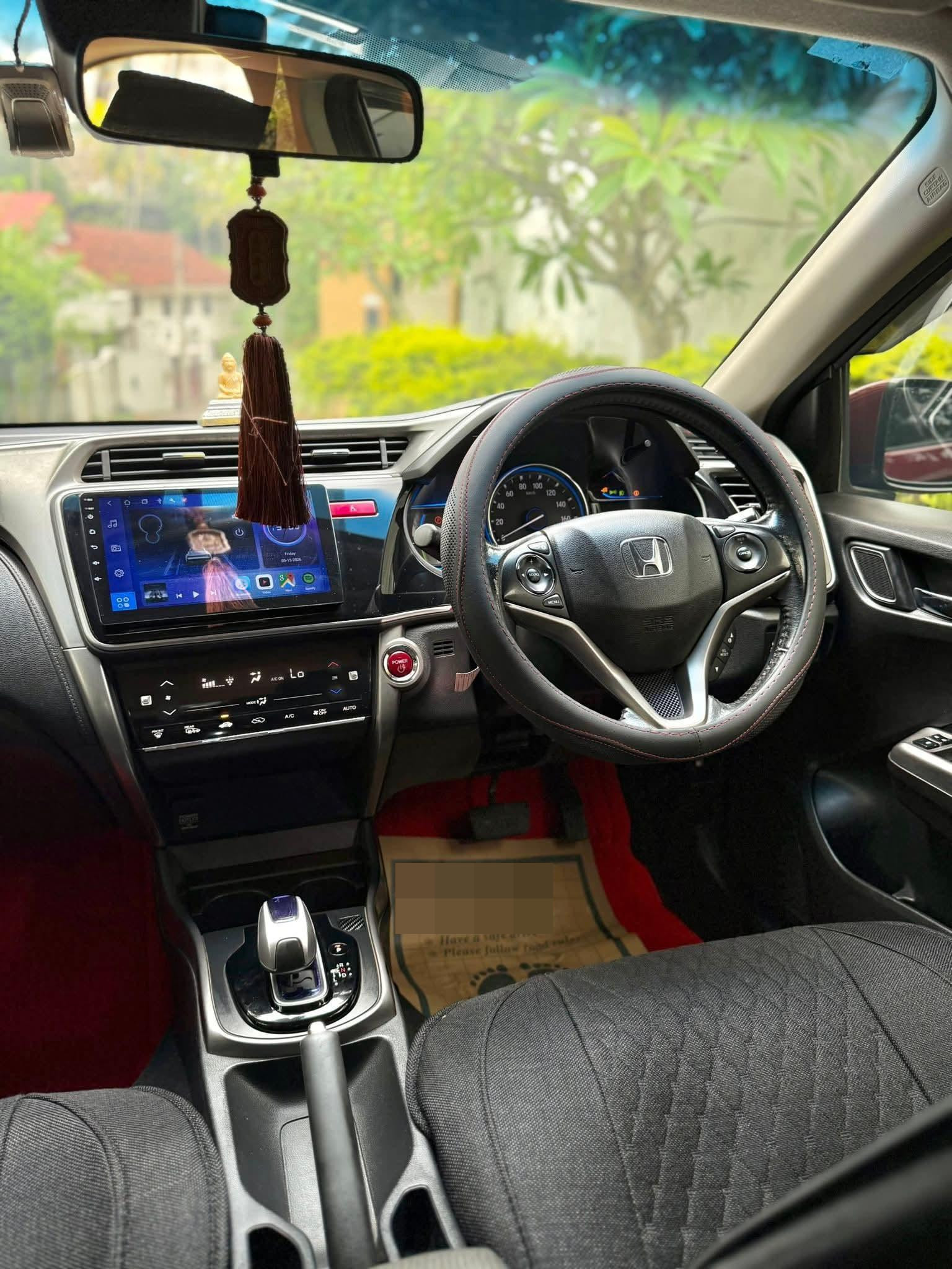 Honda Grace 2015 - பயன்படுத்தப்பட்டது கார் sale in Sri Lanka - patpat.lk
