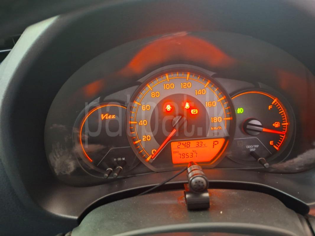 Toyota Vitz 2018 - பயன்படுத்தப்பட்டது கார் sale in Sri Lanka - patpat.lk