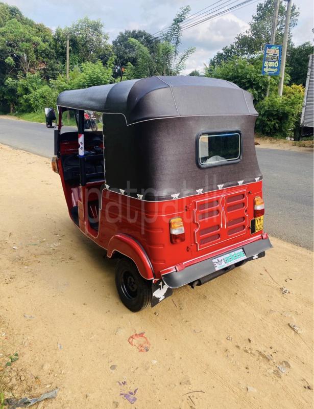 Bajaj Three Wheel 2011 - பயன்படுத்தப்பட்டது முச்சக்கர வண்டி sale in Sri Lanka - patpat.lk