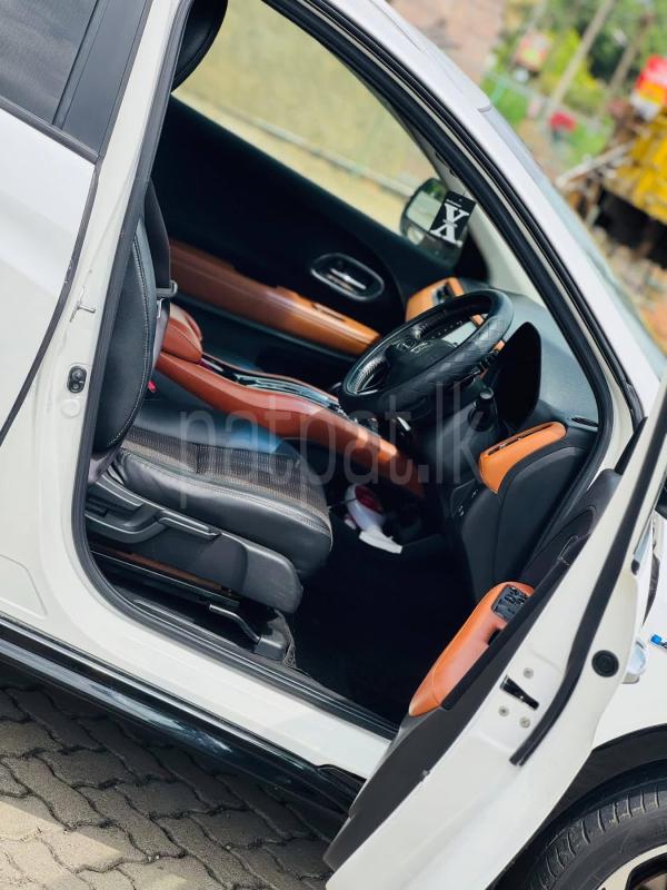 Honda Vezel 2014 - பயன்படுத்தப்பட்டது SUV sale in Sri Lanka - patpat.lk