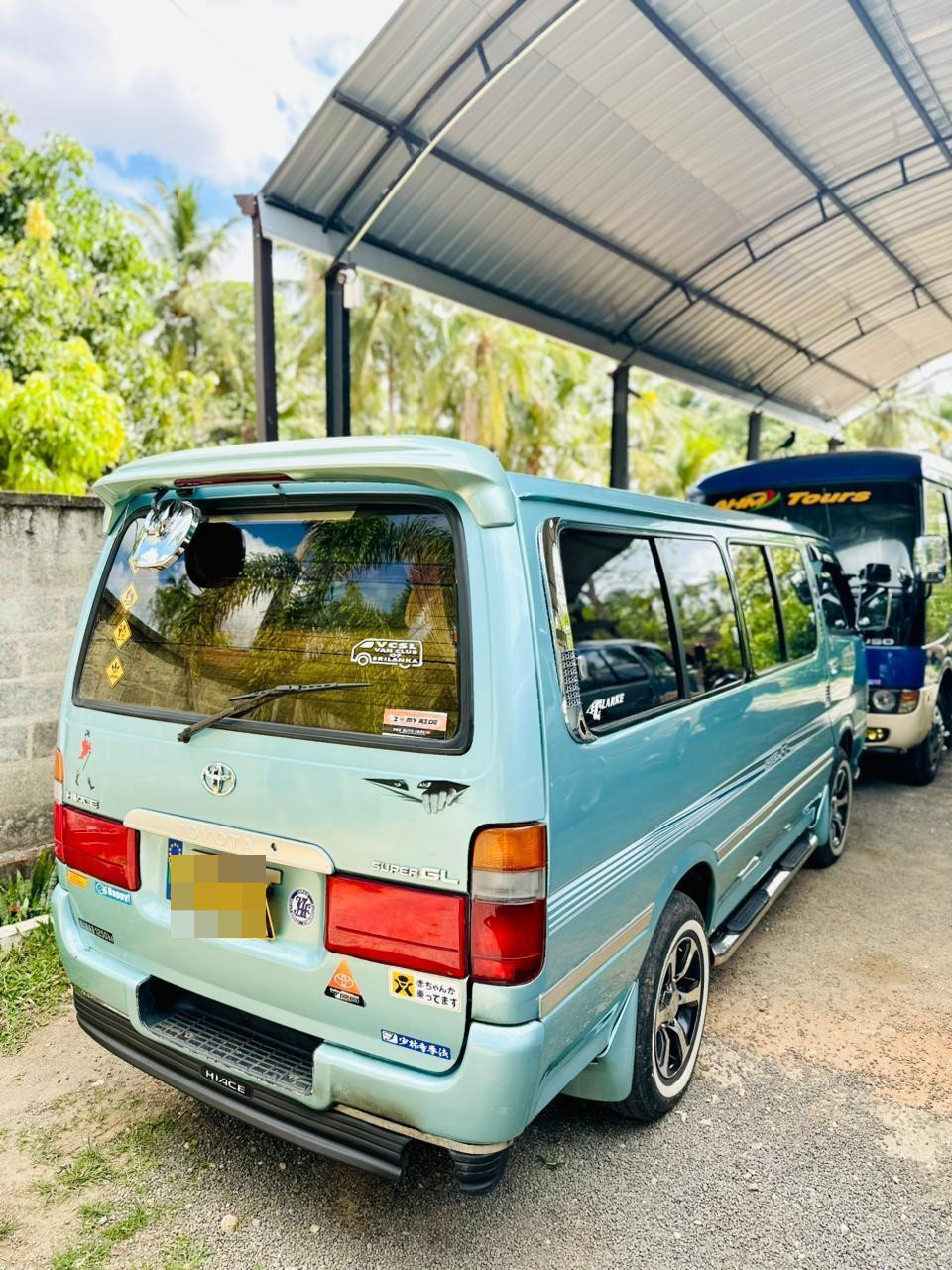 Toyota Super GL 2002 - பயன்படுத்தப்பட்டது வேன் sale in Sri Lanka - patpat.lk