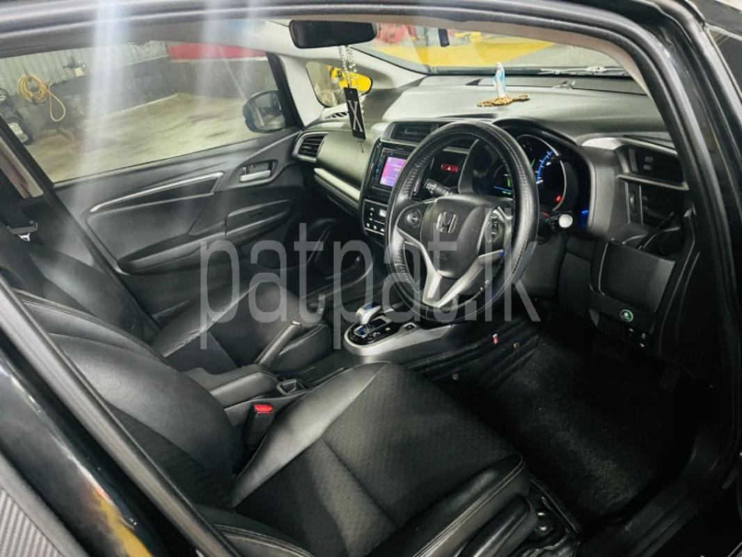 Advertisement image 3