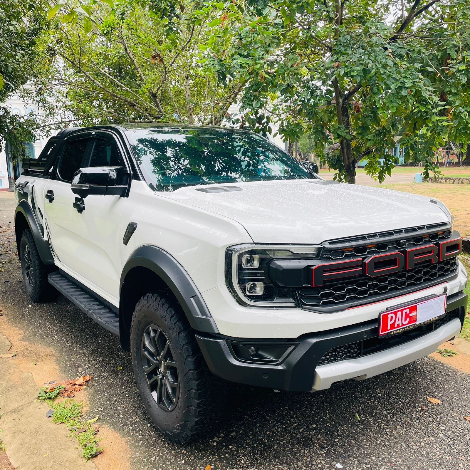 Ford Raptor Ranger 2025 ads-image-1