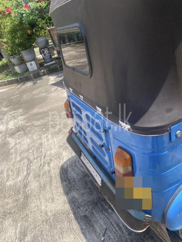 Bajaj 4 stroke 2011 - භාවිතා කරන ලද ත්‍රිරෝද රථය sale in Sri Lanka - patpat.lk