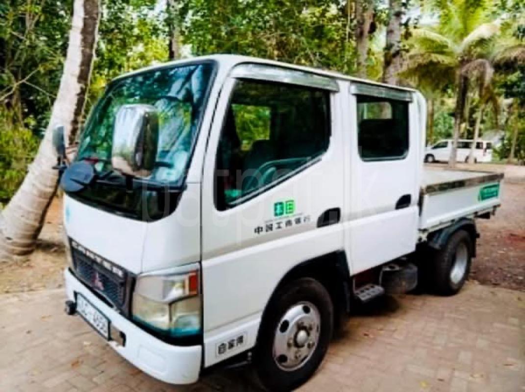 Mitsubishi Canter 2003 - பயன்படுத்தப்பட்டது டிரக் sale in Sri Lanka - patpat.lk