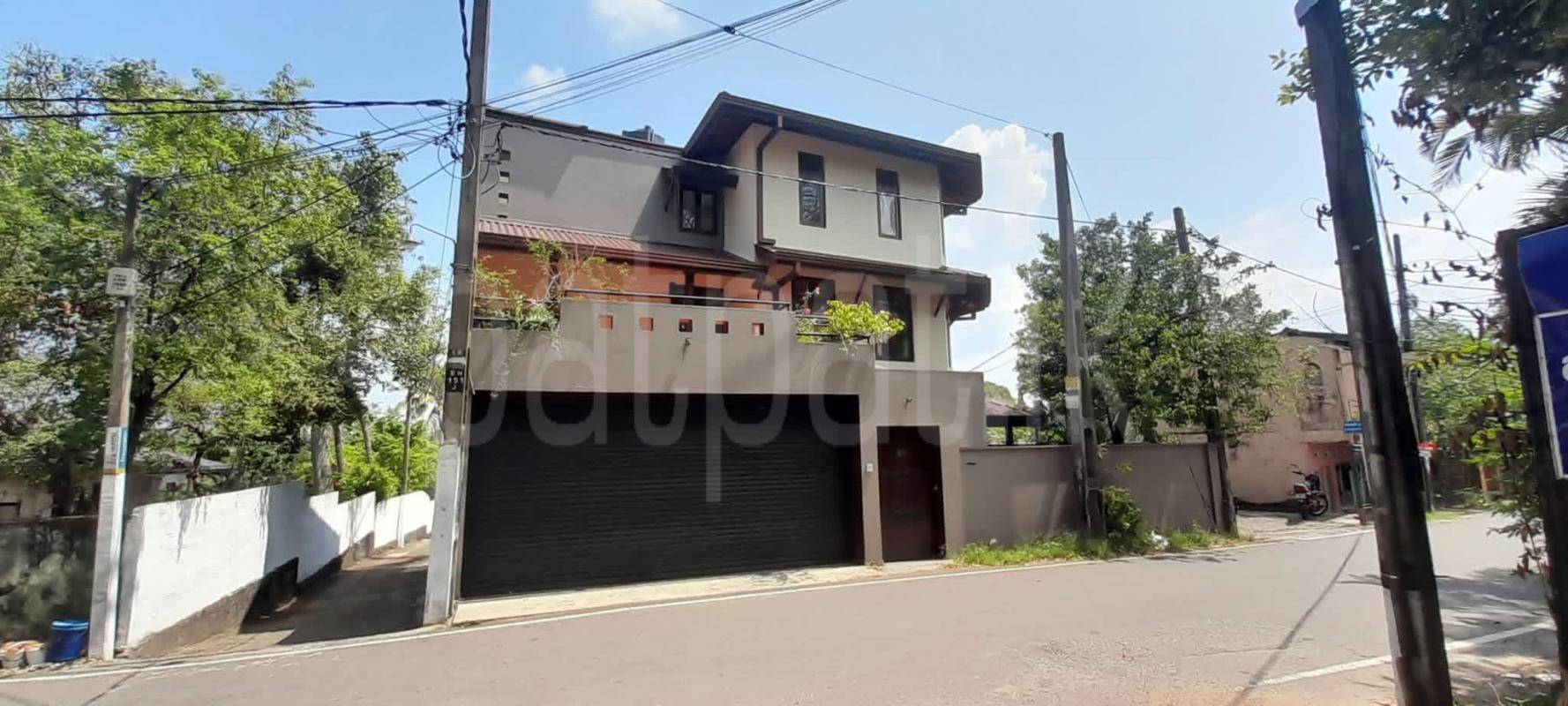 House for Sale in Nugegoda ads-image-1