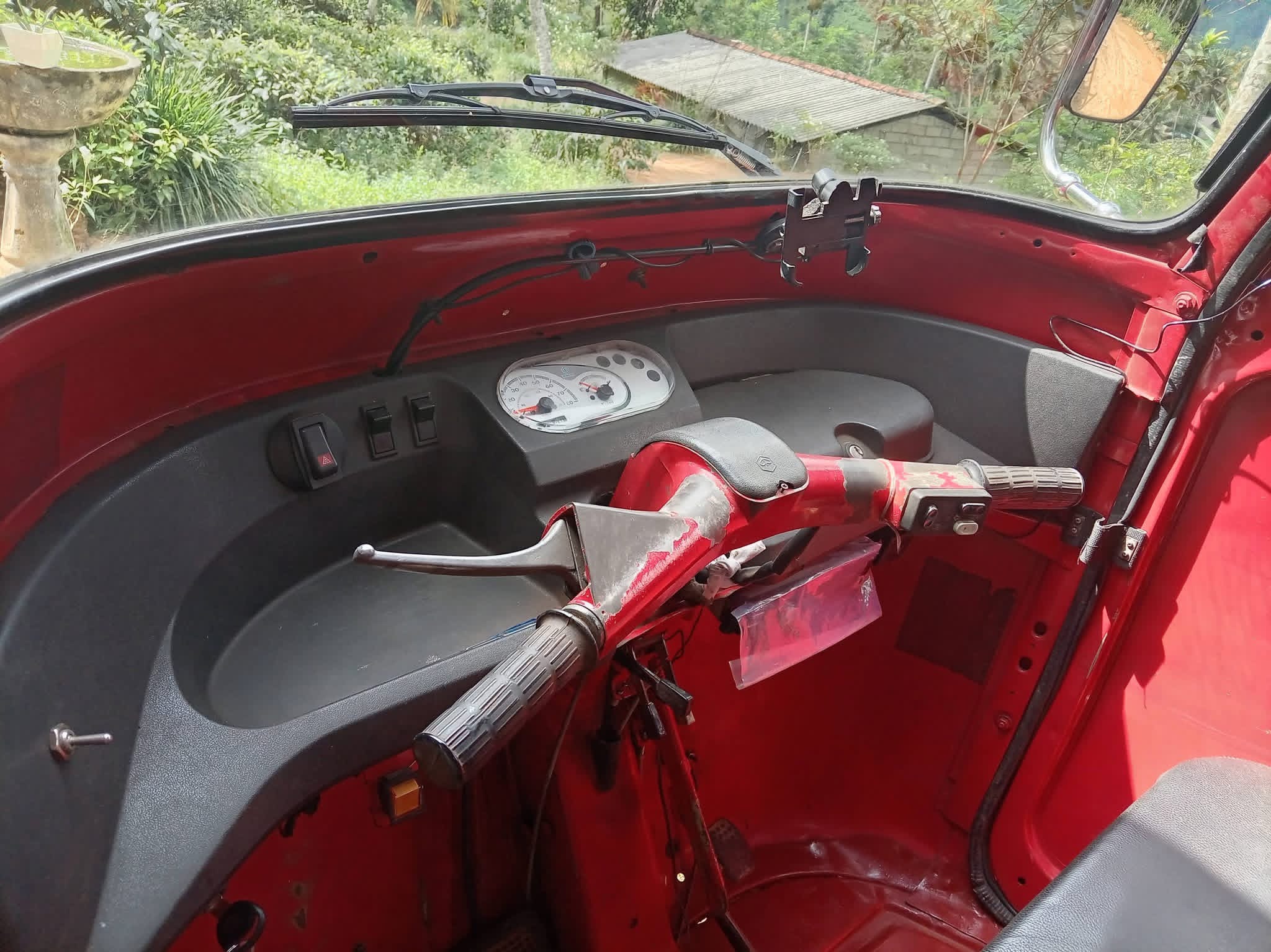 Advertisement image 6