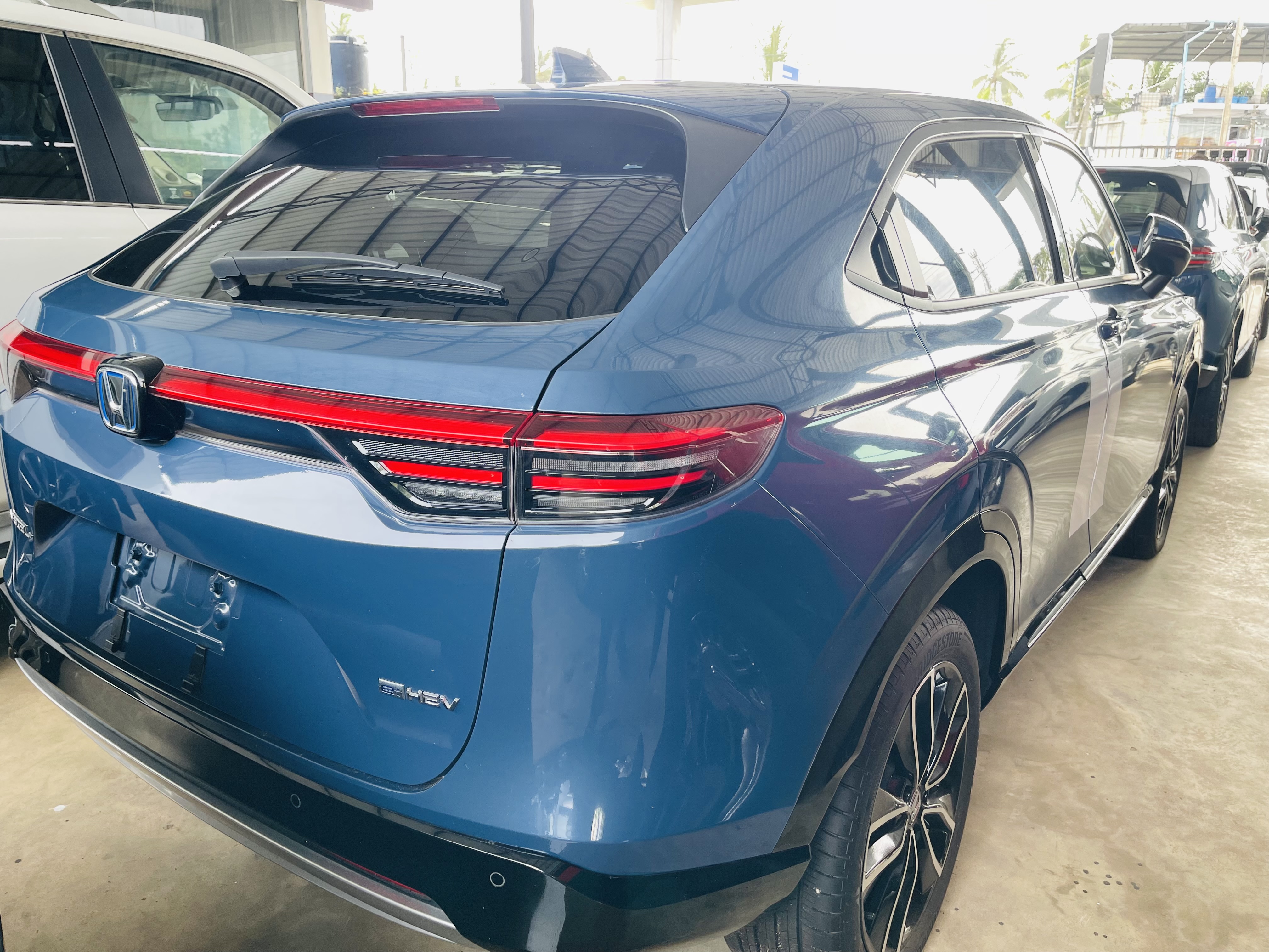 Honda Vezel 2024 - Reconditioned SUV sale in Sri Lanka - patpat.lk