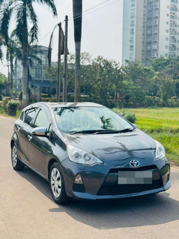 Toyota Aqua 2012 - Used Car sale in Sri Lanka - patpat.lk