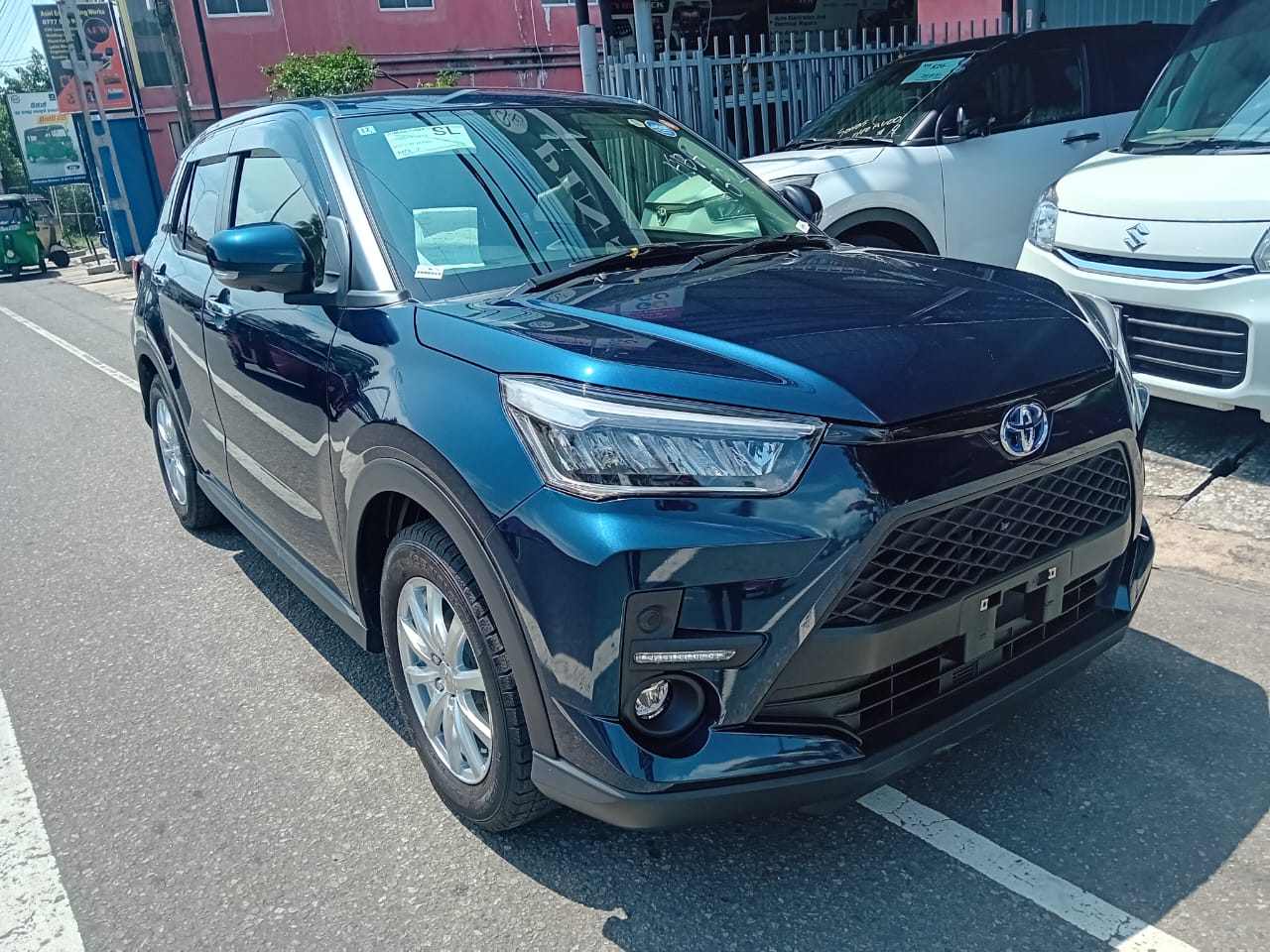 Toyota Raize 2024 - අලුත් SUV රථය sale in Sri Lanka - patpat.lk