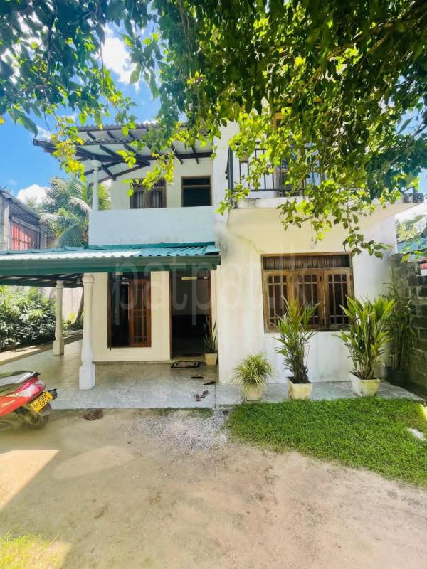 House for Sale in Athurugiriya