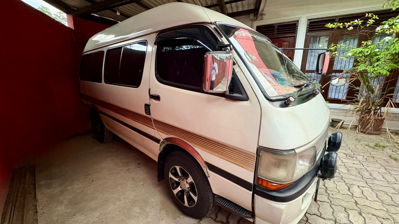 Toyota Hiace 1998 - භාවිතා කරන ලද වෑන් රථය sale in Sri Lanka - patpat.lk