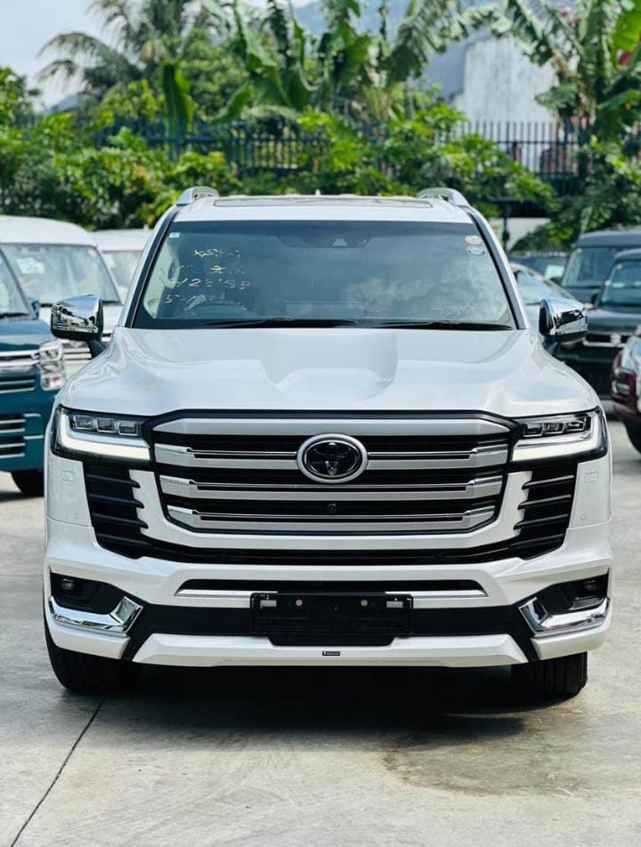 Toyota Land Cruiser Prado 2024